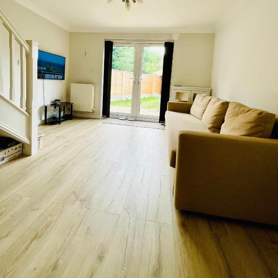 Mezzo House- Entire Property Coventry Extérieur photo